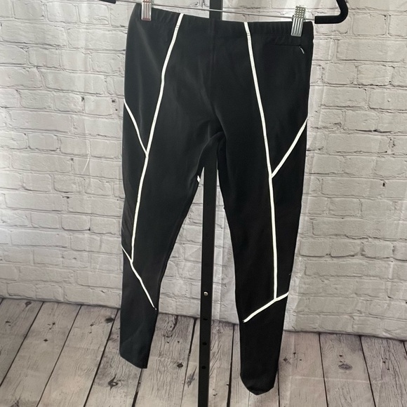 Lorna Jane Black Elastic Waistband Leggings with Silver Stripe Detail Size Small - Picture 2 of 4